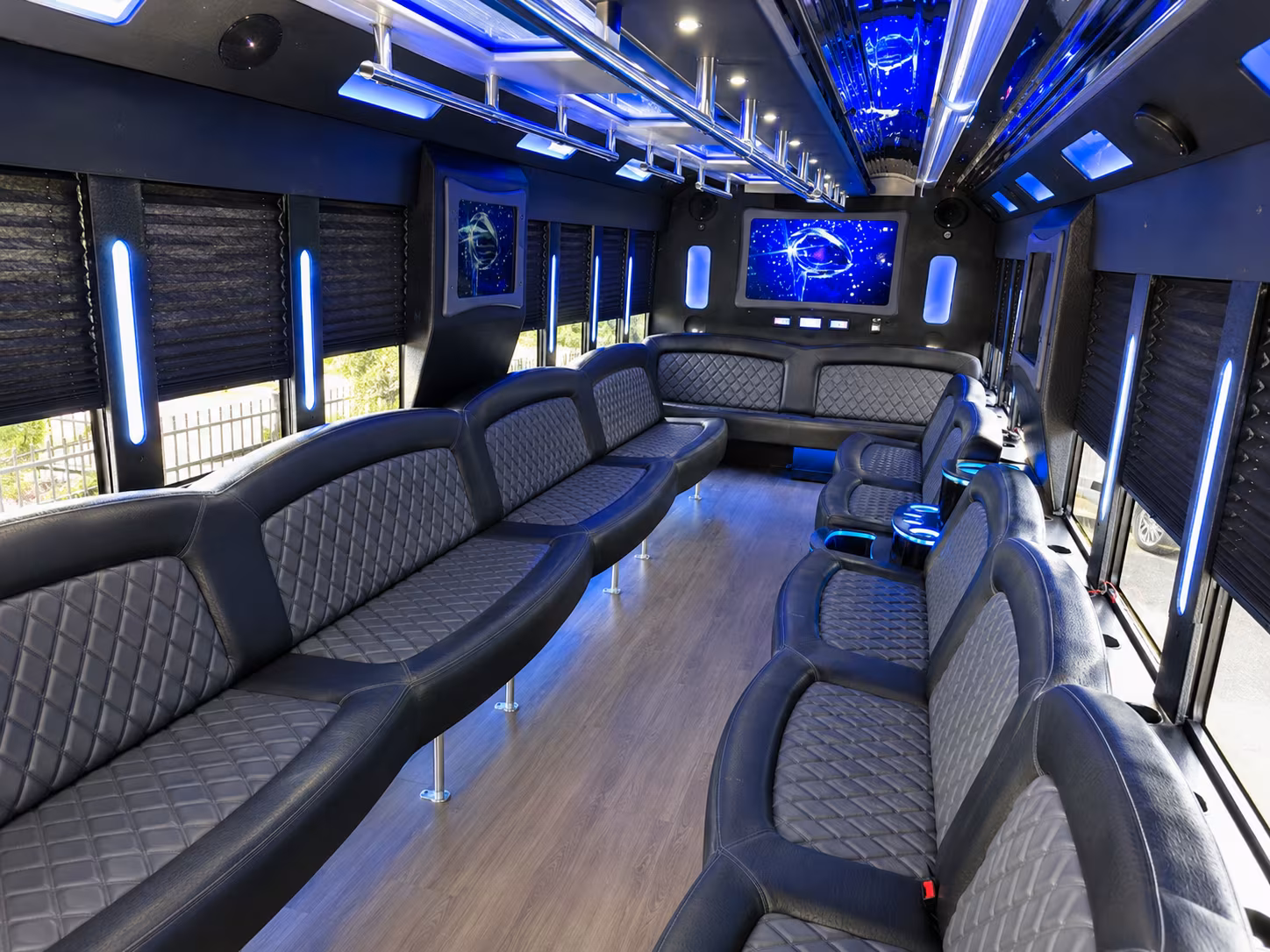 Rent a Bus to Tom Benson Hall of Fame Stadium